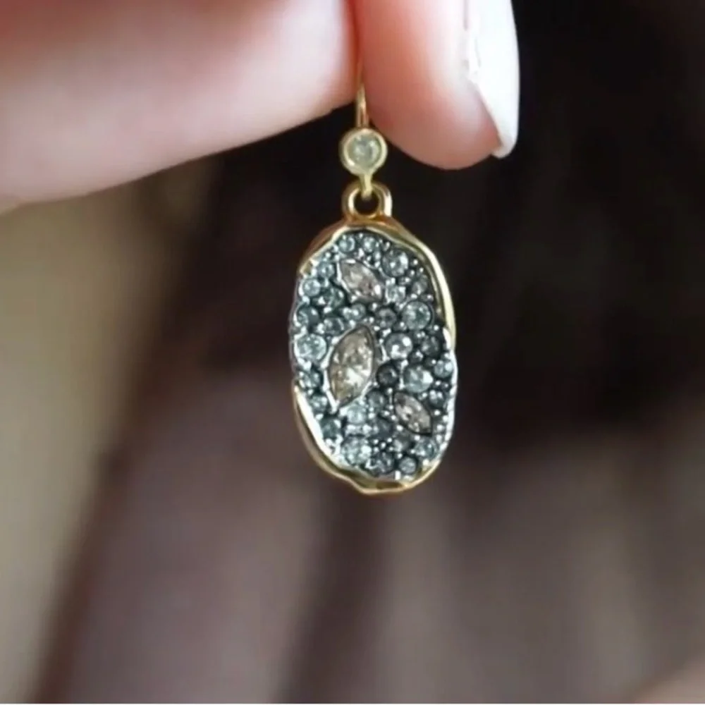 ALEXIS BITTAR • Petit Solanales Crystal Drop Earrings. Champagne